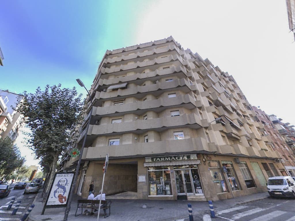 Fachada del edificio: vivienda en Reus (Tarragona), CP 43205, Avinguda Pere el Cerimoniós