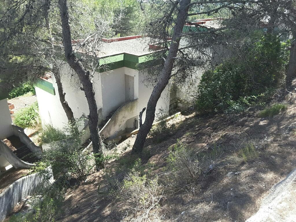 Fachada del edificio: Vivienda en Canyelles