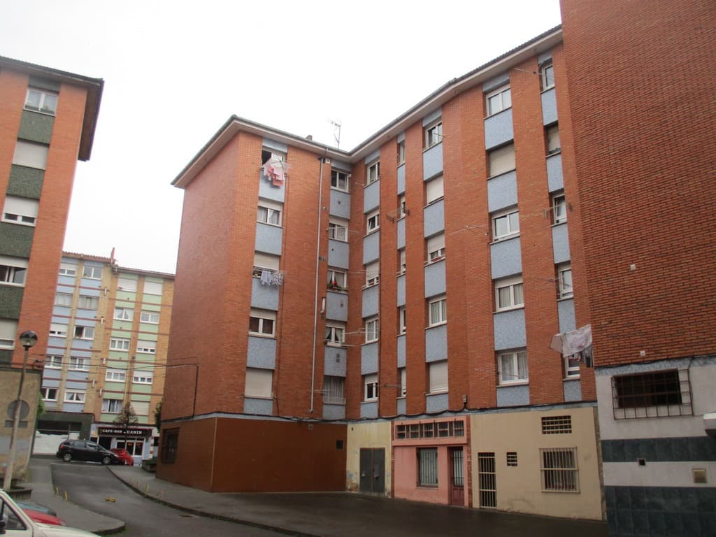 Fachada del edificio: Local comercial en Reus
