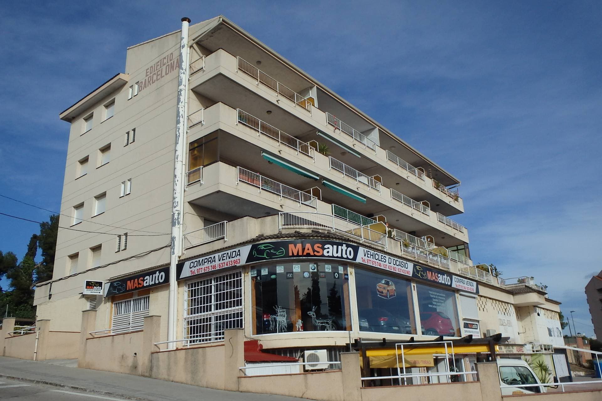 Fachada del edificio: Local comercial en Cunit