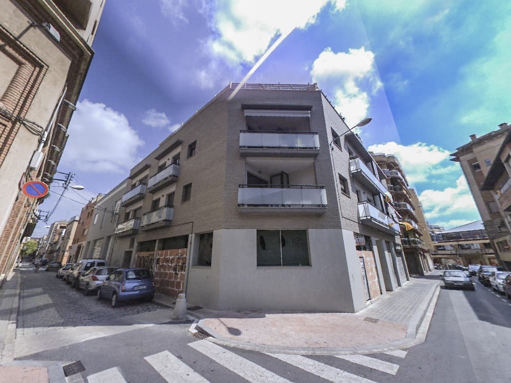 Fachada del edificio: Garaje en Reus