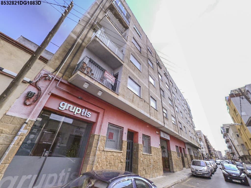 Fachada del edificio: Local comercial en Terrassa