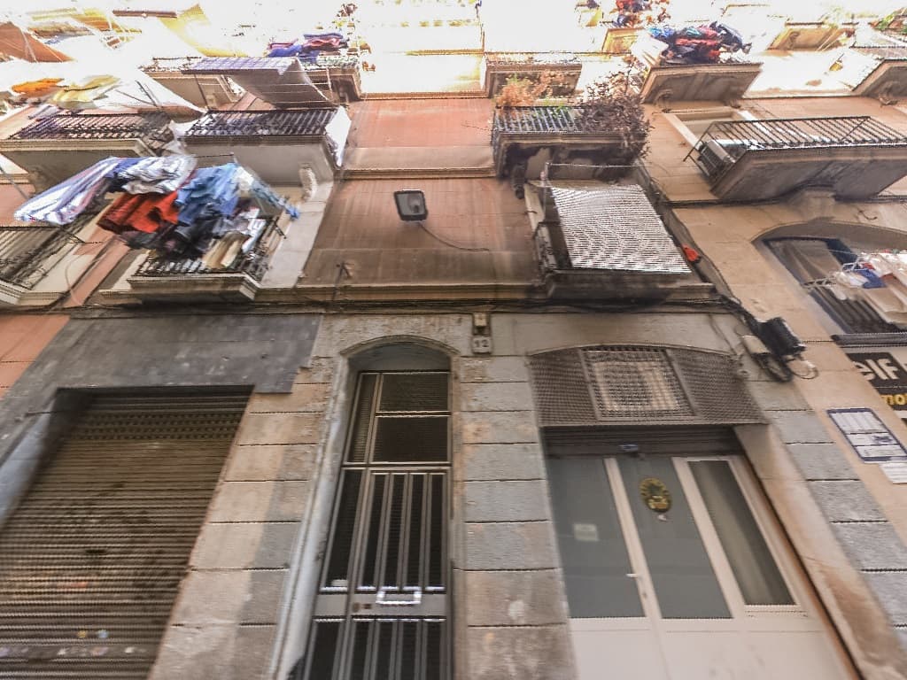 Fachada del edificio: Vivienda en Barcelona
