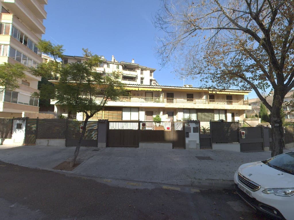 Fachada del edificio: Garaje en Palma