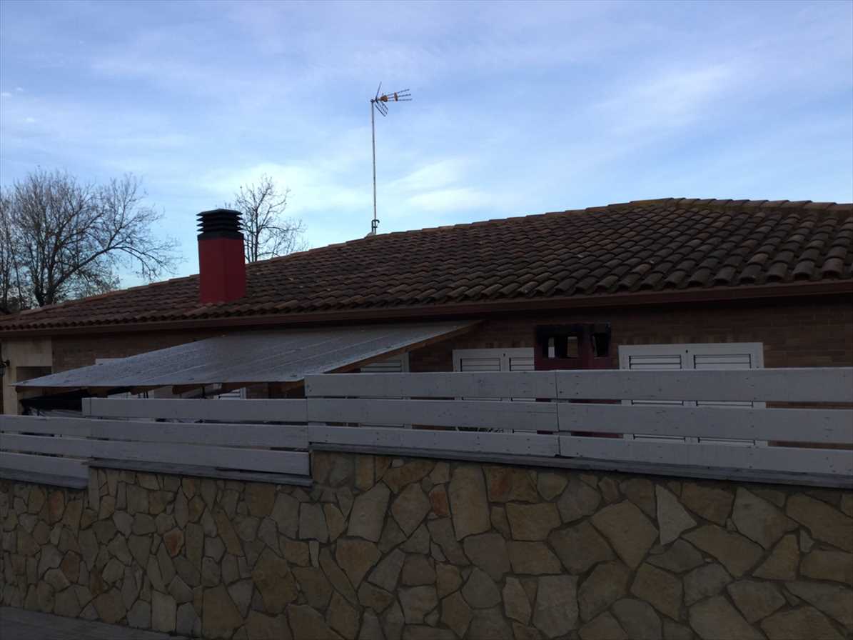Fachada del edificio: Vivienda en Maçanet de la Selva